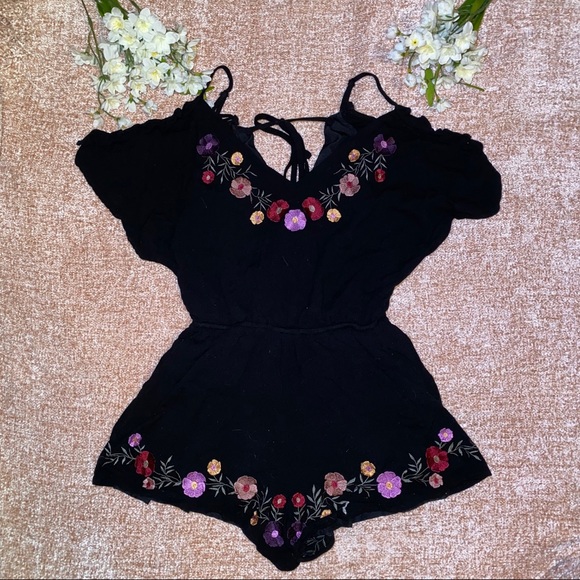 Forever 21 Other - ❌Black Forever 21 Floral Romper